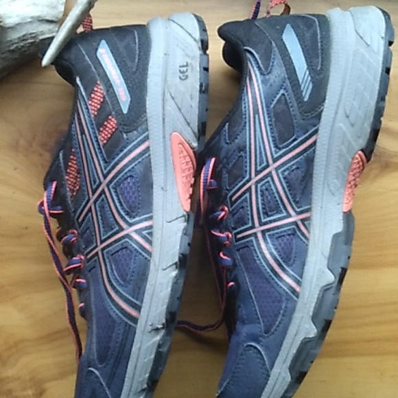 ASIC Athletic Shoes Yoga NUC  LOT Of LIFE to GIVE - Picture 2 of 16